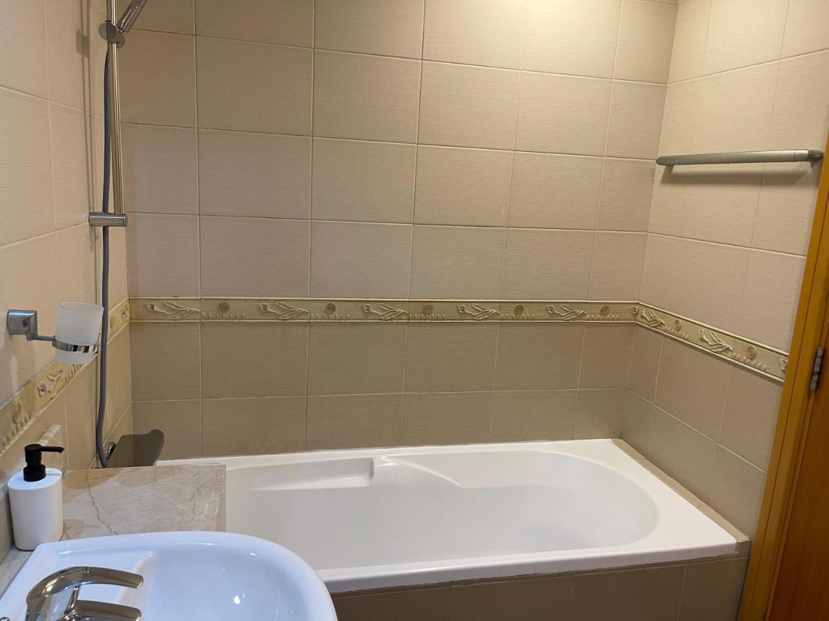 Metro Premium Location Spacious 2 Bedroom Apartment Right Next To The Metro Dubai Luaran gambar